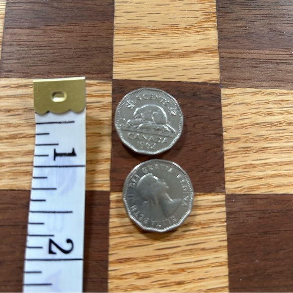 Canadian 5 Cent Beaver 🦫 Nickel Bundle - 1 Roll = 40 coins - Picture 6 of 11